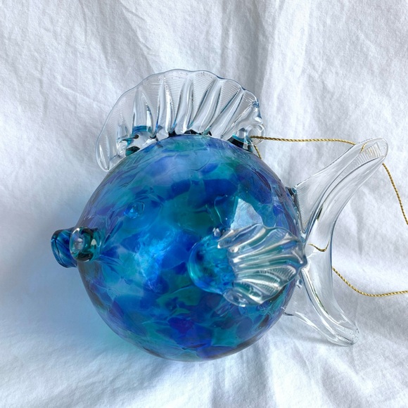 Hand Blown Glass Hanging Blow/Puffer Fish Blue Artisan Ornament - Picture 4 of 10